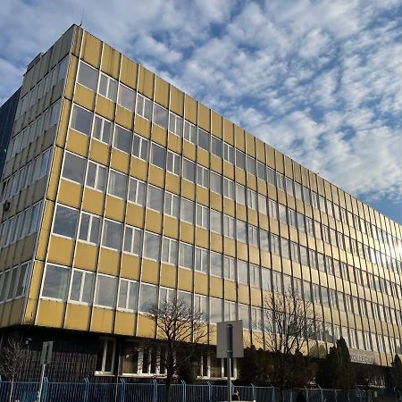 The College Group Hostel ブダペスト エクステリア 写真