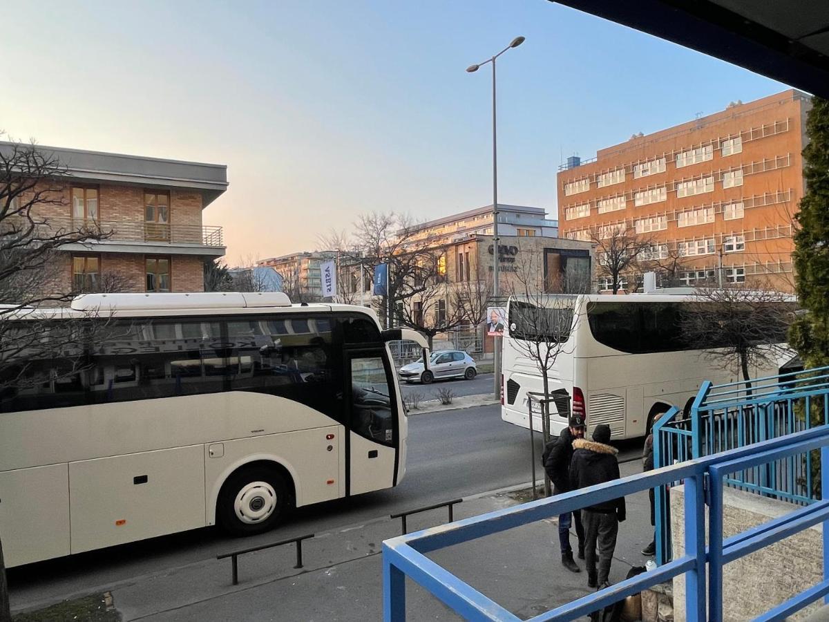 The College Group Hostel ブダペスト エクステリア 写真